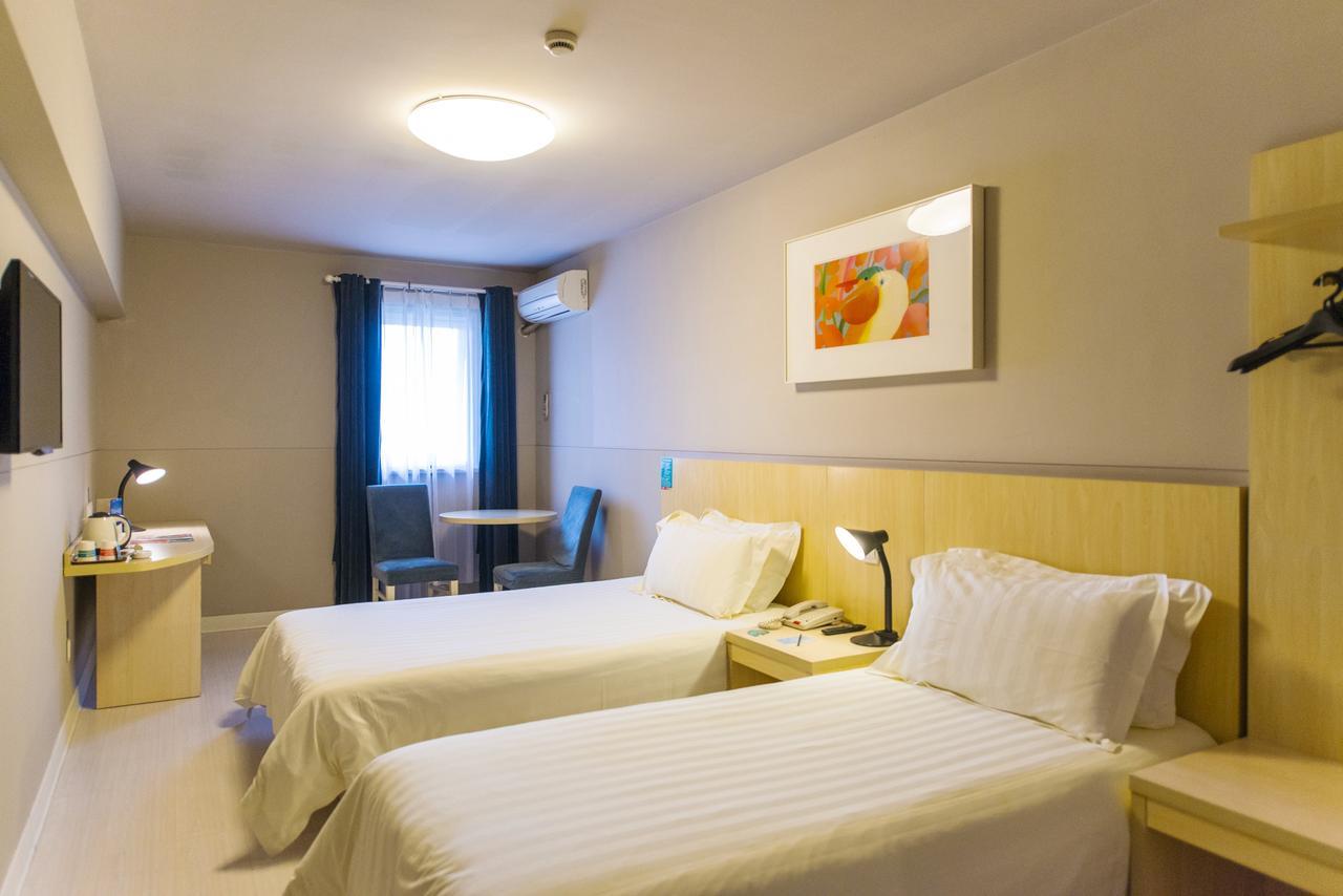 Jinjiang Inn Cangzhou West High Speed Railway Station Rongsheng Square Bagian luar foto